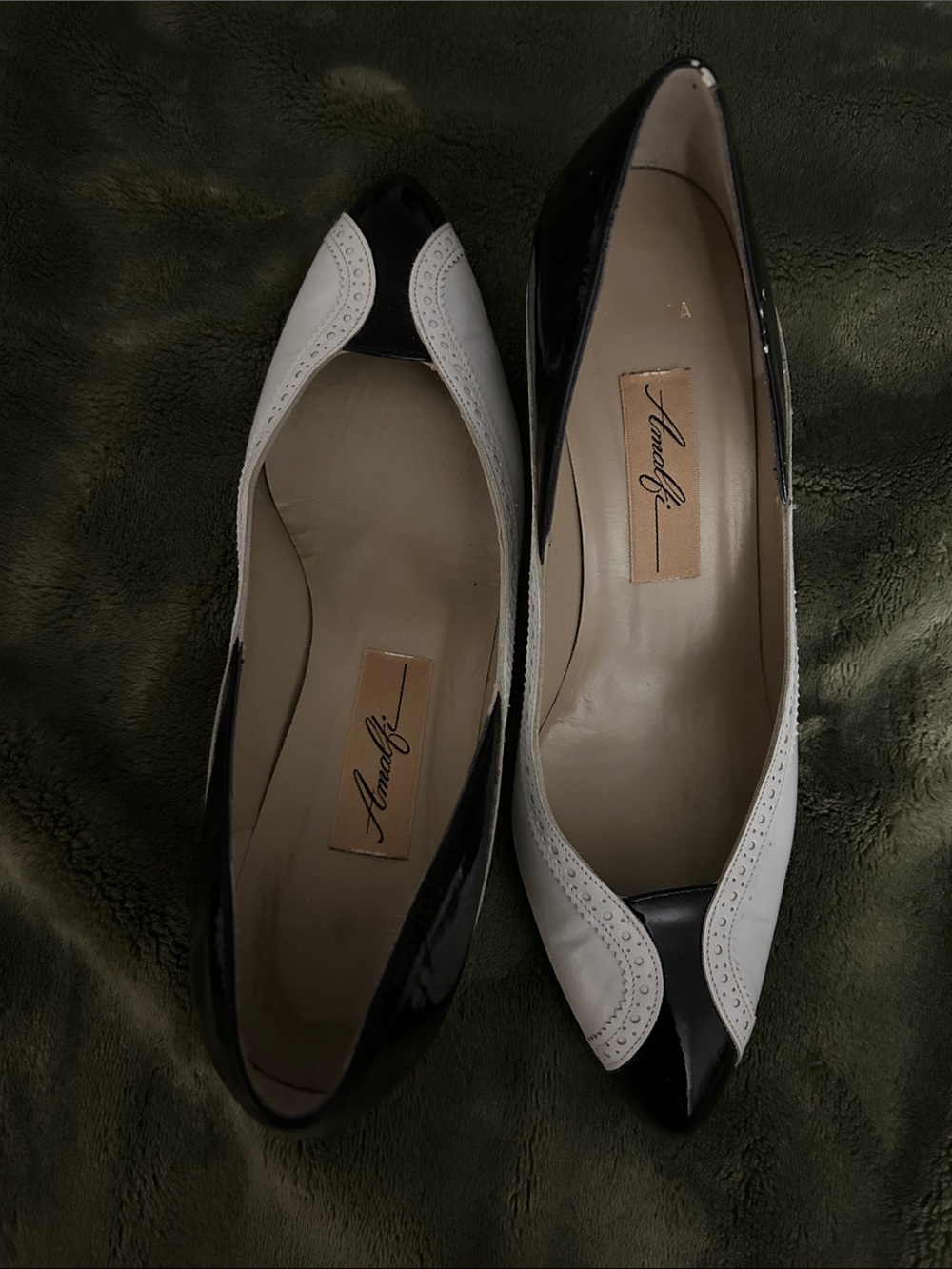 J.Renee Black and White Pointed Toe Two-Tone Flats